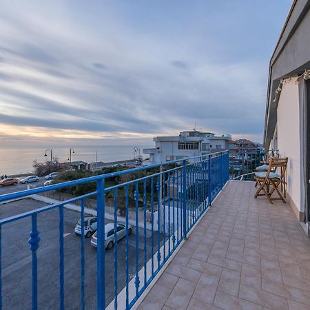 Villa Orizzonte in blu Anzio Esterno foto
